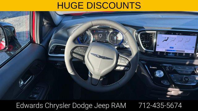 2026 Chrysler Pacifica Select AWD