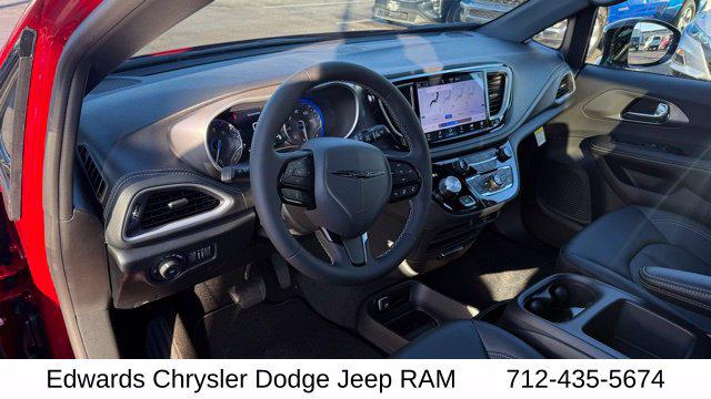 2026 Chrysler Pacifica Select AWD