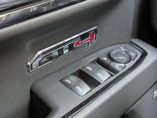 2025 GMC Sierra 1500 4WD Crew Cab Short Box AT4