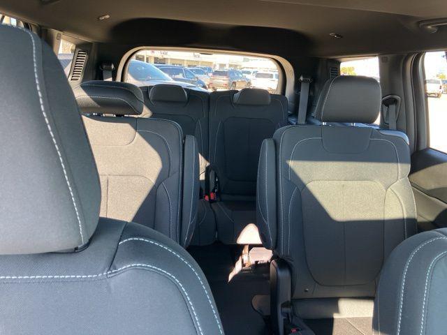 2026 Jeep Grand Cherokee L Altitude 4x2