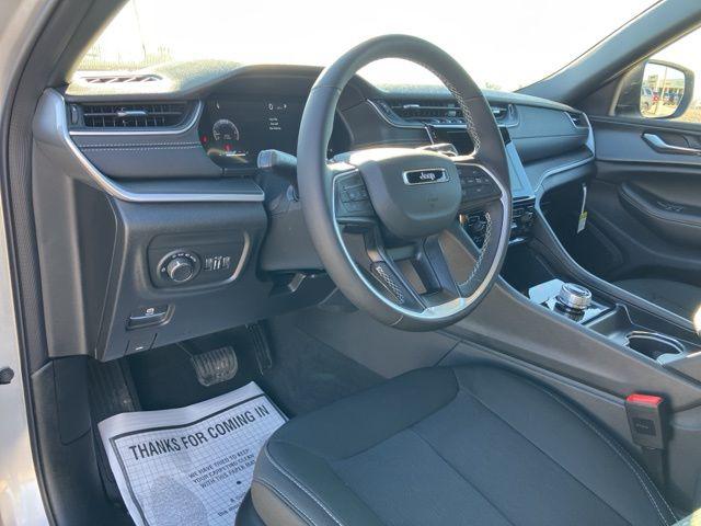 2026 Jeep Grand Cherokee L Altitude 4x2