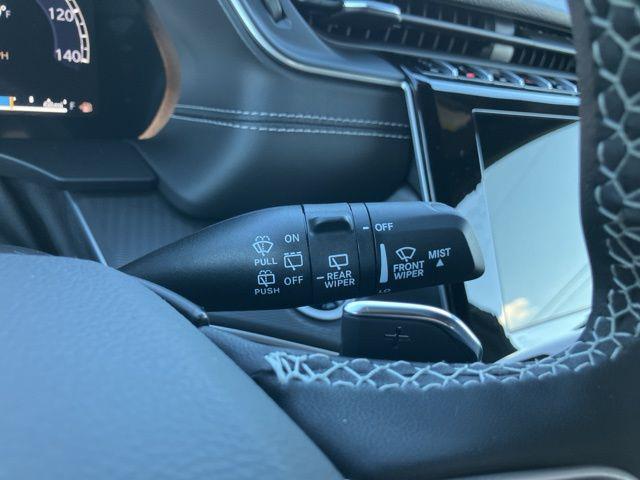 2026 Jeep Grand Cherokee L Altitude 4x2
