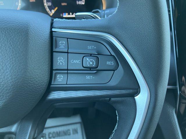 2026 Jeep Grand Cherokee L Altitude 4x2