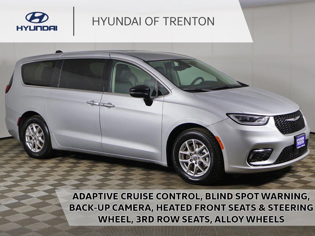 2024 Chrysler Pacifica Touring L FWD