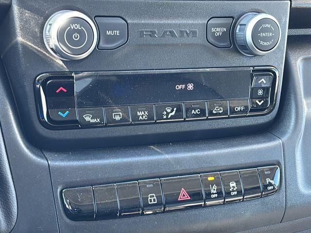 2026 Ram ProMaster Cargo Van Tradesman Low Roof 136" WB w/Pass Seat