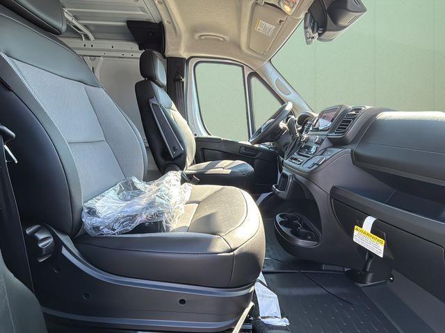 2026 Ram ProMaster Cargo Van Tradesman Low Roof 136" WB w/Pass Seat