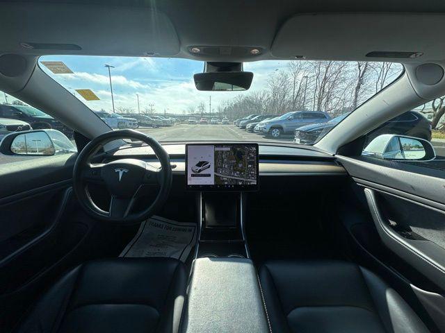 2019 Tesla Model 3 Standard Range Plus 2019 Tesla Model 3 Standard Range Plus