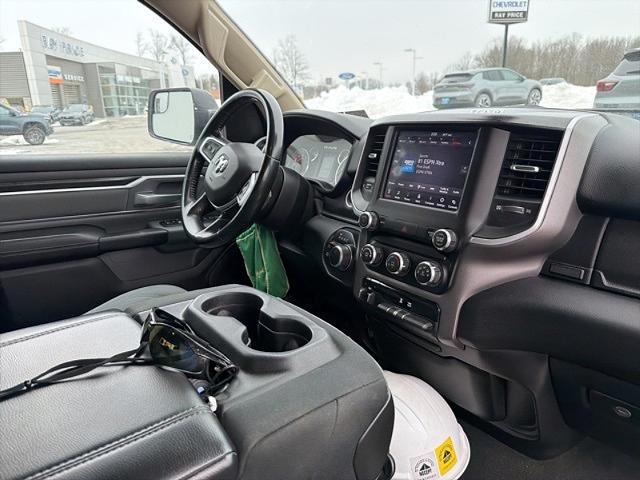 2020 Ram 1500 Big Horn Crew Cab 4x4 5'7" Box
