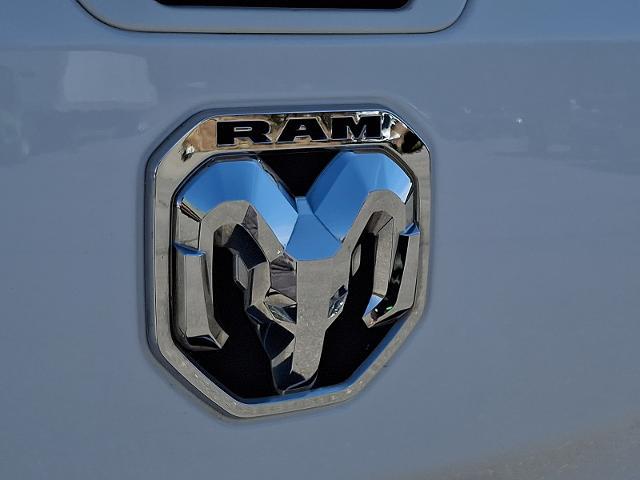 2020 Ram 1500 Big Horn Crew Cab 4x4 5'7" Box