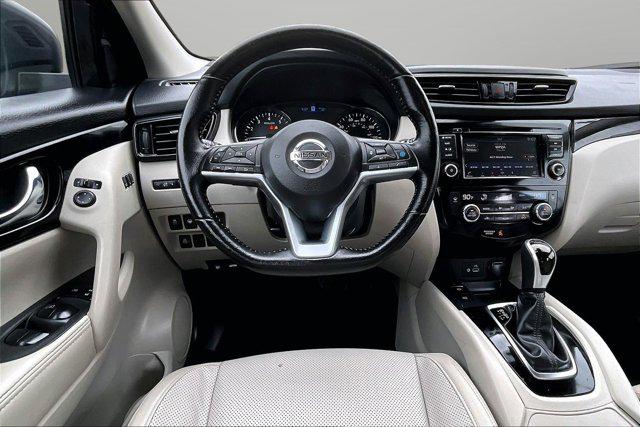 2022 Nissan Rogue Sport SL FWD Xtronic CVT