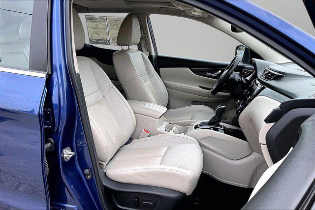 2022 Nissan Rogue Sport SL FWD Xtronic CVT