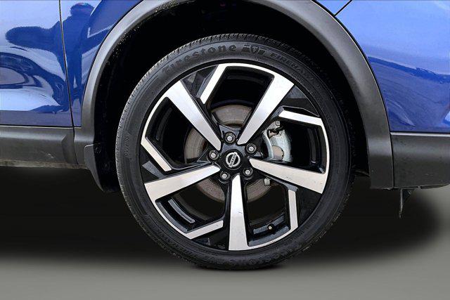 2022 Nissan Rogue Sport SL FWD Xtronic CVT