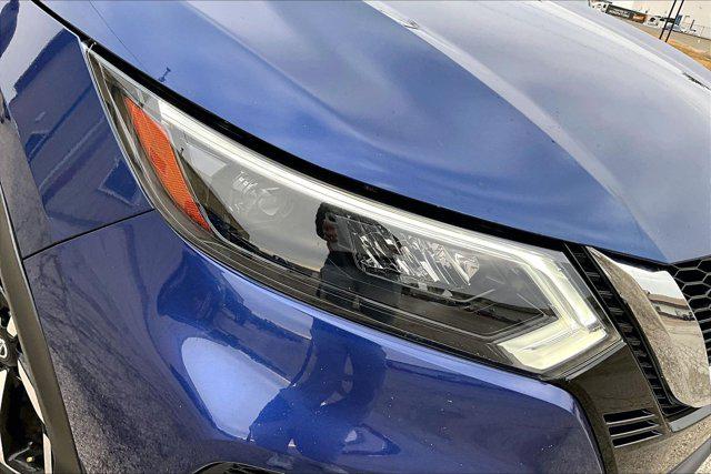 2022 Nissan Rogue Sport SL FWD Xtronic CVT