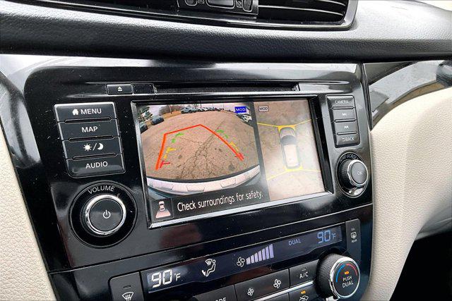 2022 Nissan Rogue Sport SL FWD Xtronic CVT
