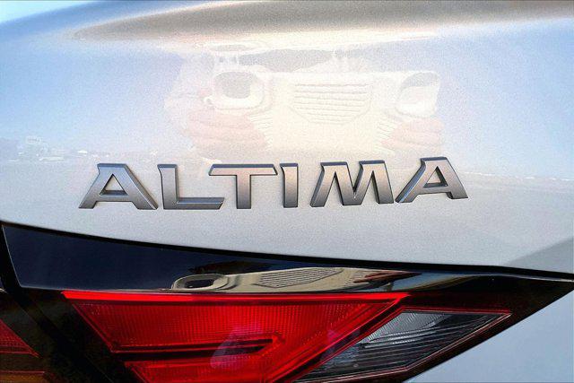 2023 Nissan Altima SV FWD