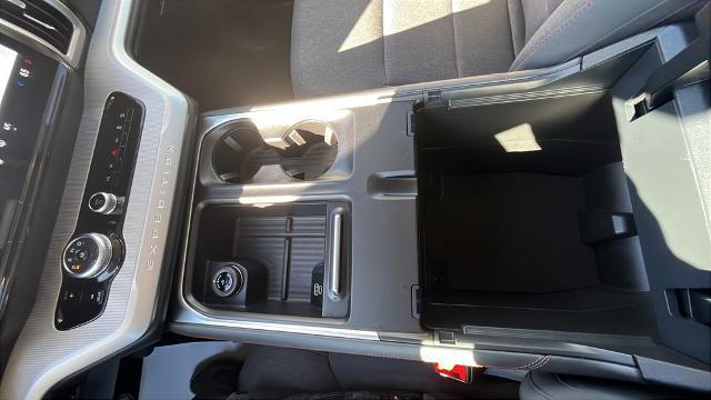 2025 Ford Expedition Active MAX