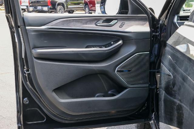 2022 Jeep Grand Cherokee L Overland 4x4