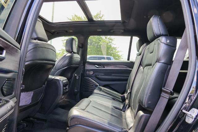 2022 Jeep Grand Cherokee L Overland 4x4