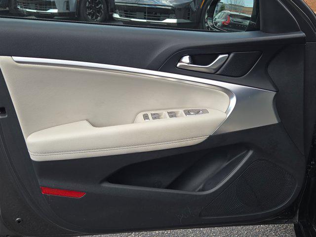 2025 Genesis G70 2.5T RWD