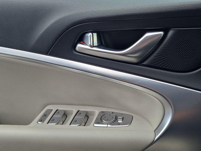2025 Genesis G70 2.5T RWD