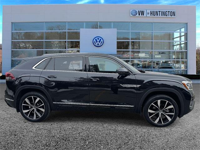 2025 Volkswagen Atlas Cross Sport 2.0T SEL Premium R-Line