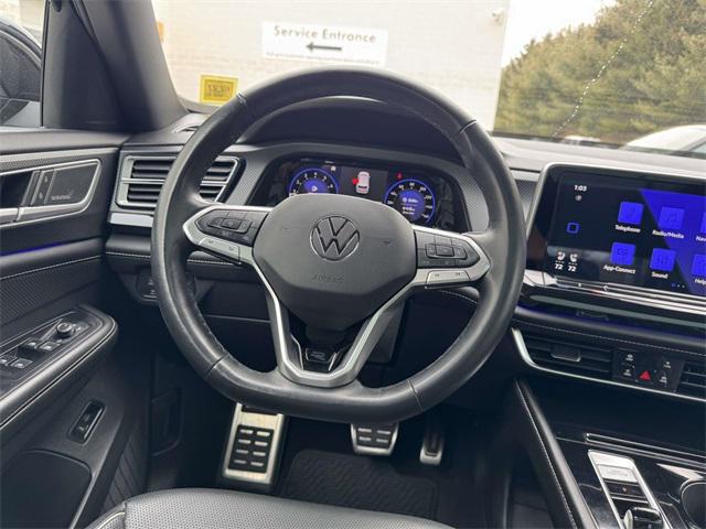 2025 Volkswagen Atlas Cross Sport 2.0T SEL Premium R-Line