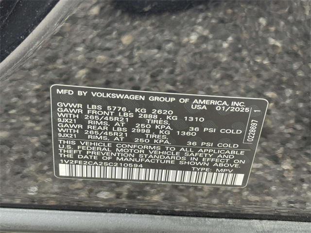 2025 Volkswagen Atlas Cross Sport 2.0T SEL Premium R-Line