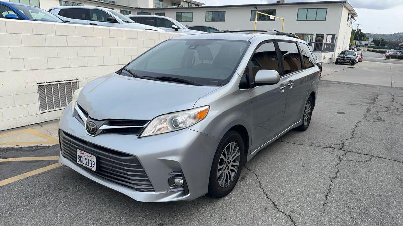 2019 Toyota Sienna XLE 8 Passenger