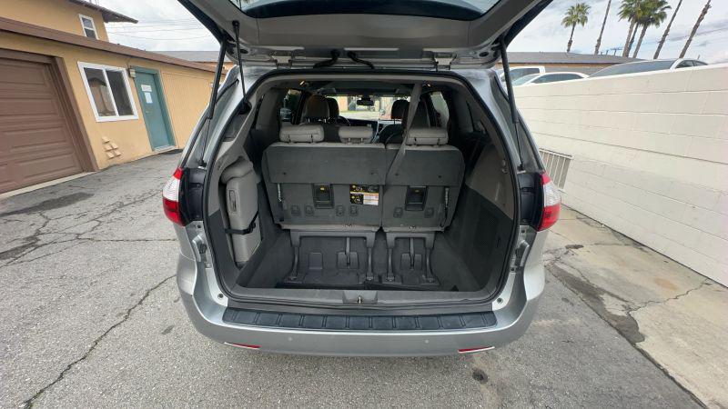 2019 Toyota Sienna XLE 8 Passenger