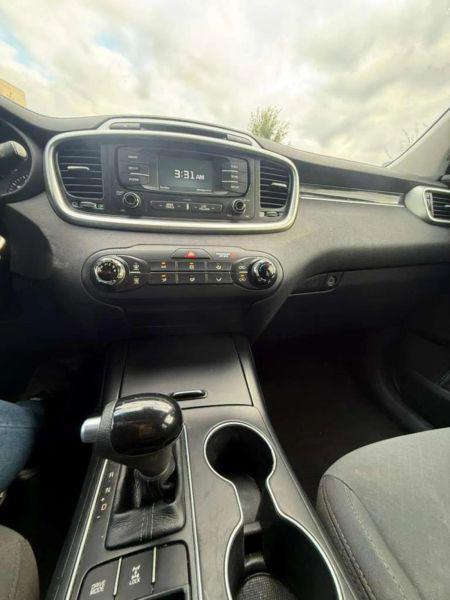 2016 Kia Sorento 3.3L LX