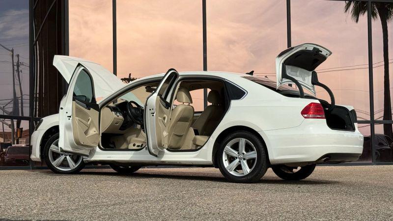 2013 Volkswagen Passat 2.5L SE