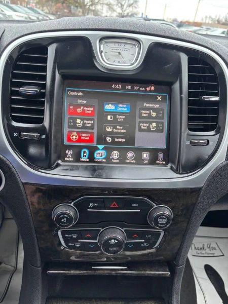 2016 Chrysler 300 AWD