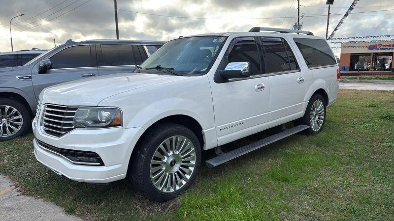 2015 Lincoln Navigator L Base for sale in Chalmette, LA