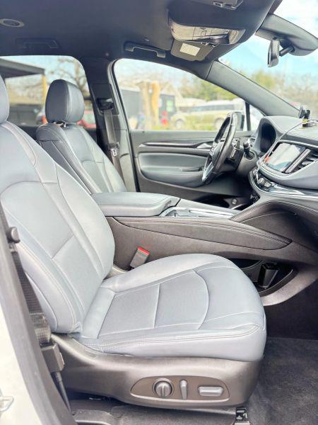 2022 Buick Enclave FWD Essence