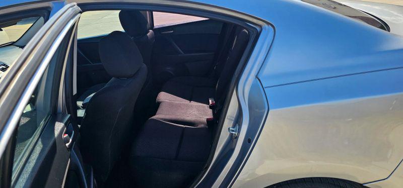 2013 Mazda Mazda3 i SV