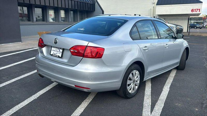 2012 Volkswagen Jetta 2.0L S