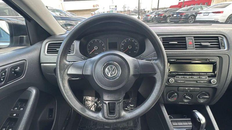2012 Volkswagen Jetta 2.0L S