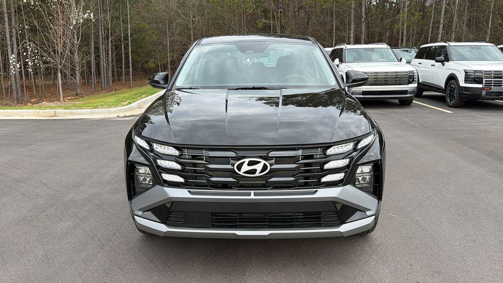 New 2026 Phantom Black HYUNDAI SE FWD image 2