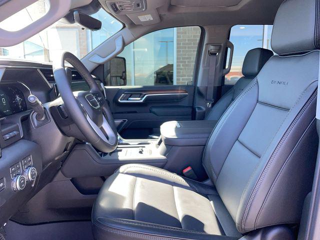 2026 GMC Sierra 3500HD Crew Cab, Long Bed, Denali Dual Rear Wheel, 4WD