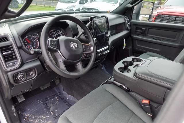 2026 Ram 3500 Tradesman Crew Cab 4x4 64 Box