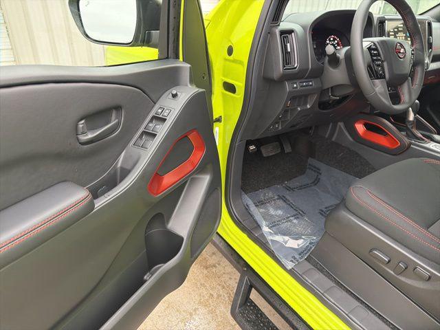 2026 Nissan Frontier Crew Cab PRO-4X 4x4