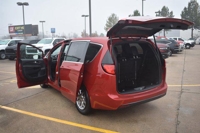 2026 Chrysler Voyager LX