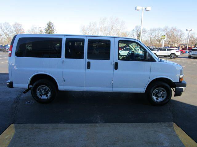 2021 Chevrolet Express Passenger RWD 2500 Regular Wheelbase LT