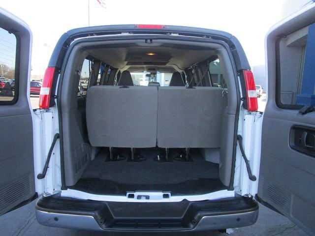 2021 Chevrolet Express Passenger RWD 2500 Regular Wheelbase LT