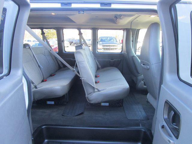2021 Chevrolet Express Passenger RWD 2500 Regular Wheelbase LT