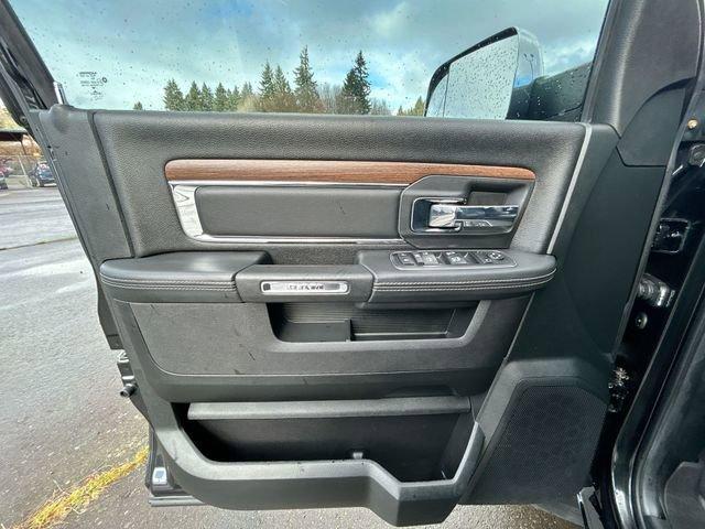 2017 Ram 1500 Laramie Quad Cab 4x4 6'4" Box