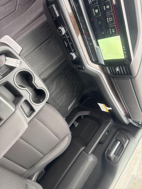 2026 GMC Sierra 2500HD Regular Cab, Long Bed, SLE, 4WD