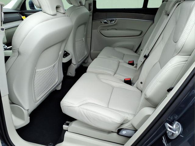 2026 Volvo XC90 Ultra, B6 AWD Gas (mild hybrid), Gasoline, Bright, 7 Seats