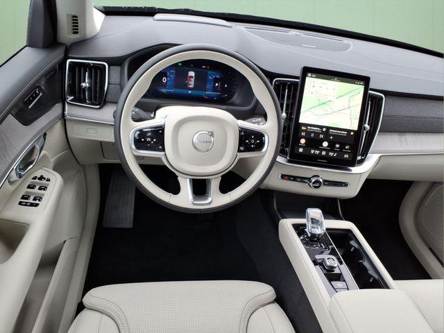 2026 Volvo XC90 Ultra, B6 AWD Gas (mild hybrid), Gasoline, Bright, 7 Seats