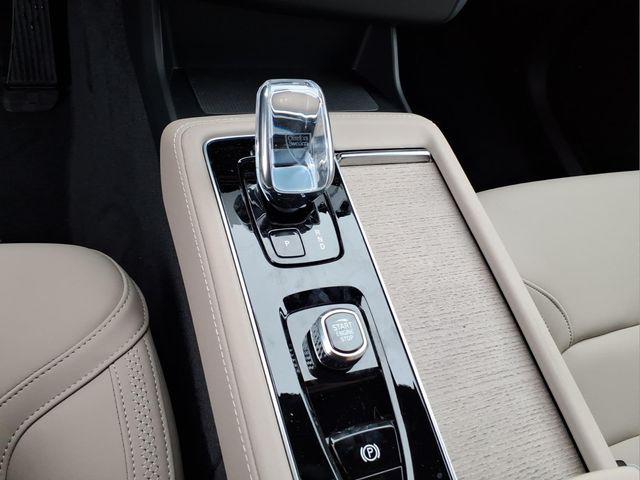 2026 Volvo XC90 Plus, B6 AWD Gas (mild hybrid), Gasoline, Bright, 7 Seats